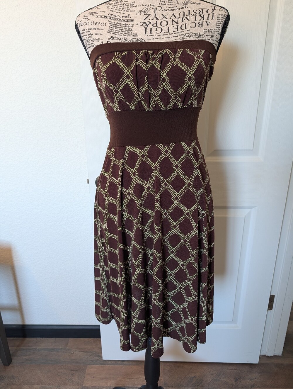 LSter Y2k Strapless Dress. Between With Green Geometric Pattern Size Med